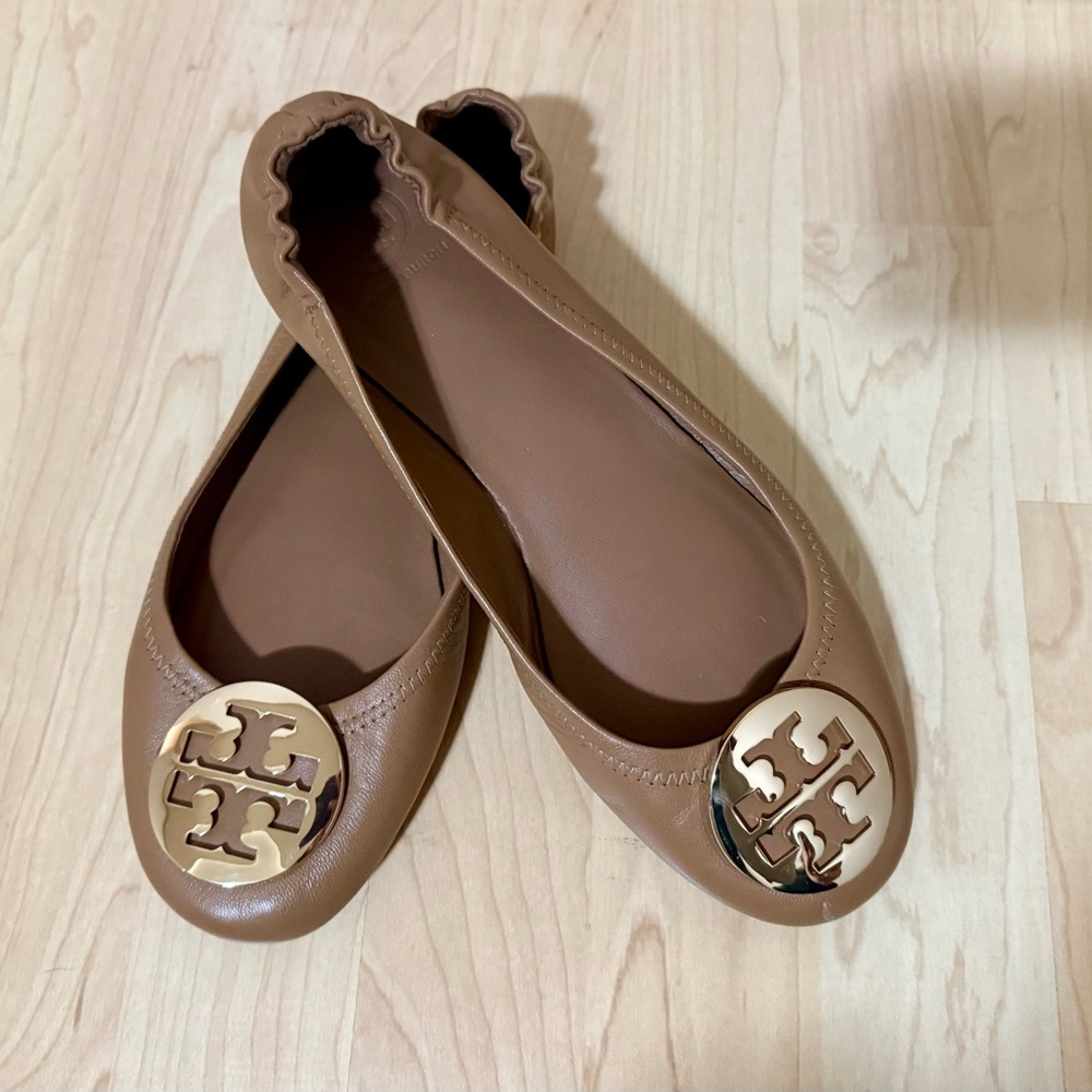 Tory Burch Tan Leather Flats with Gold Logo